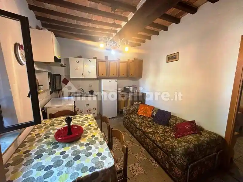 Casa indipendente in vendita a Chiusi