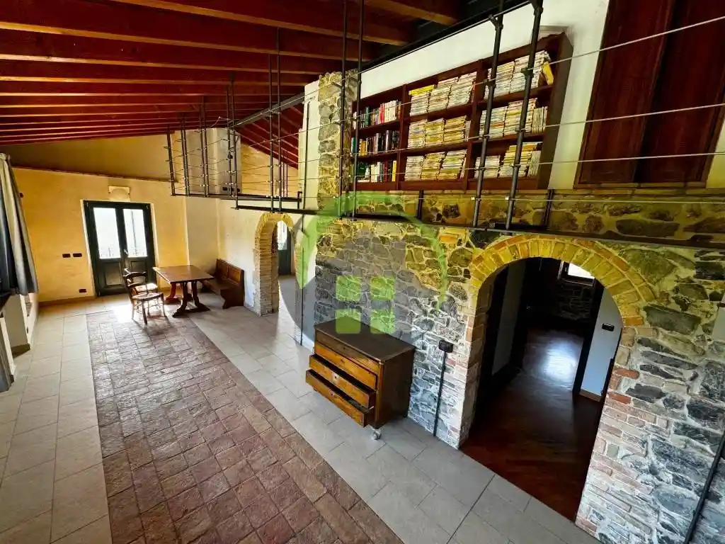 Casa indipendente in vendita a Peia