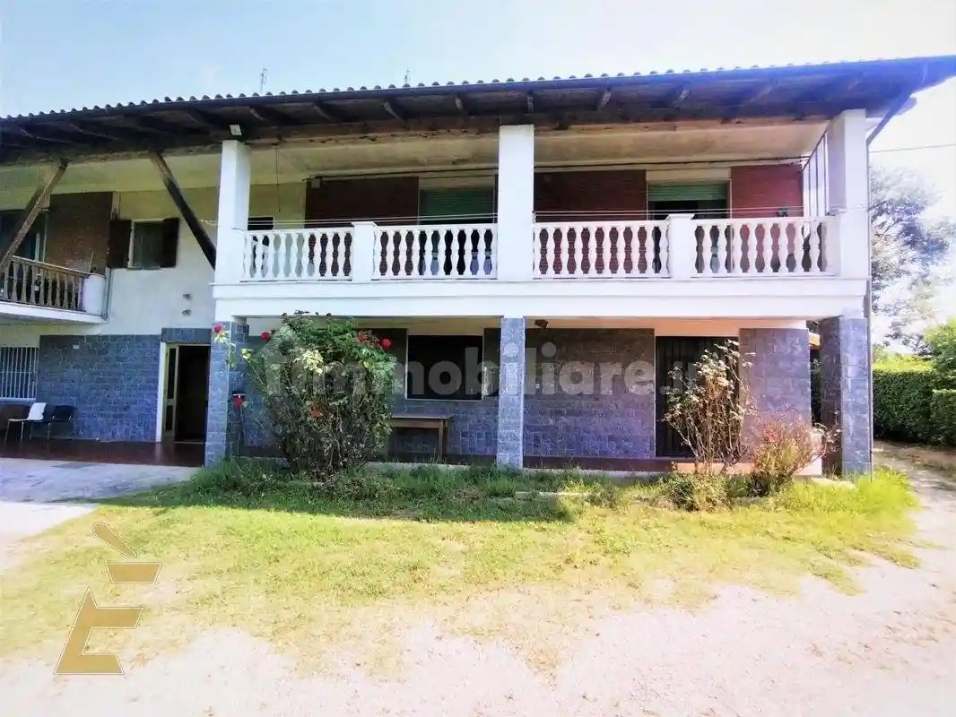 Rustico - Casale in vendita a San Damiano d'Asti