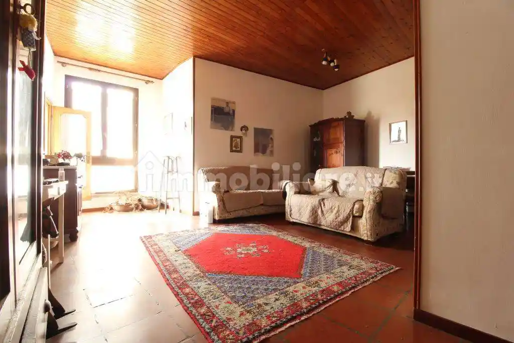 Appartamento in vendita a Poggio Mirteto