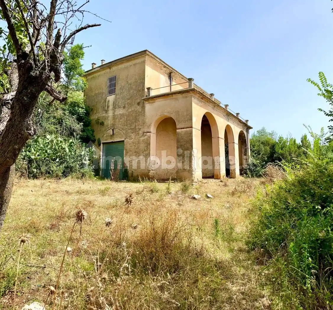 Rustico - Casale in vendita a Tivoli