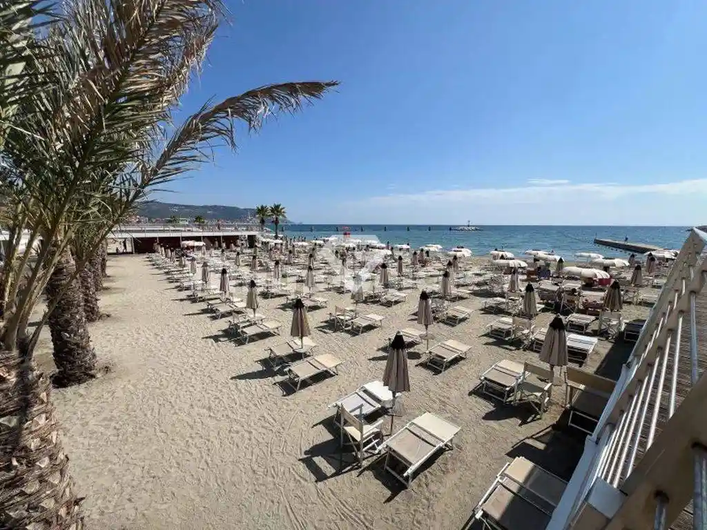 Appartamento in vendita a Loano