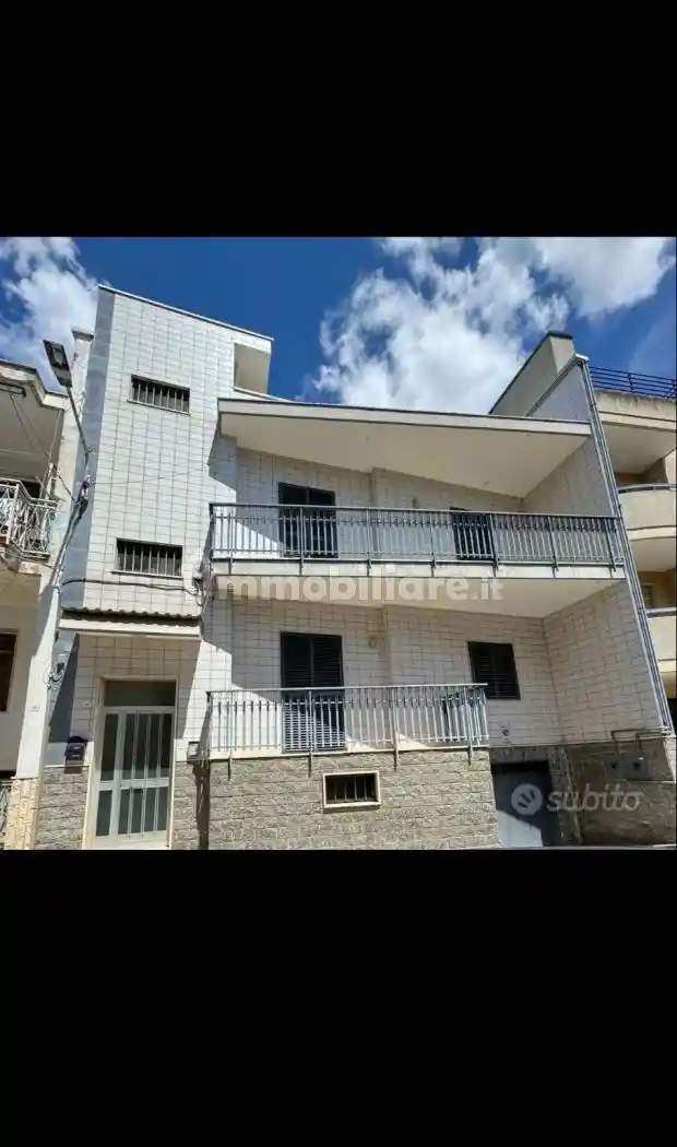 Appartamento in vendita a Acquaviva delle Fonti