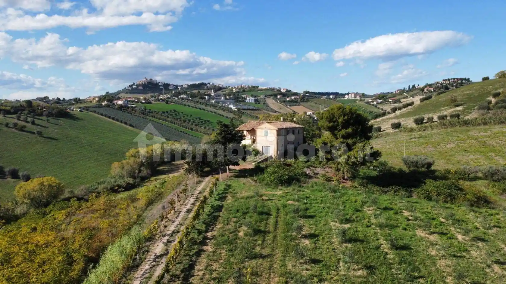 Rustico - Casale in vendita a Monteprandone