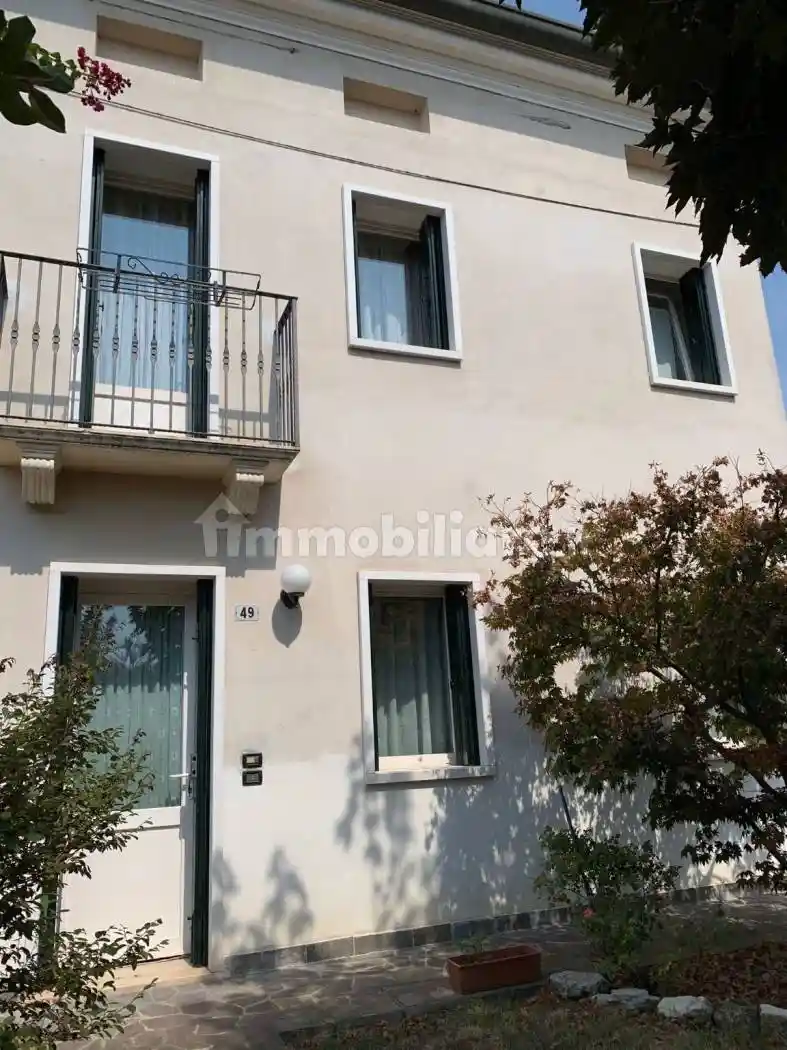 Villa in vendita a Carmignano di Brenta