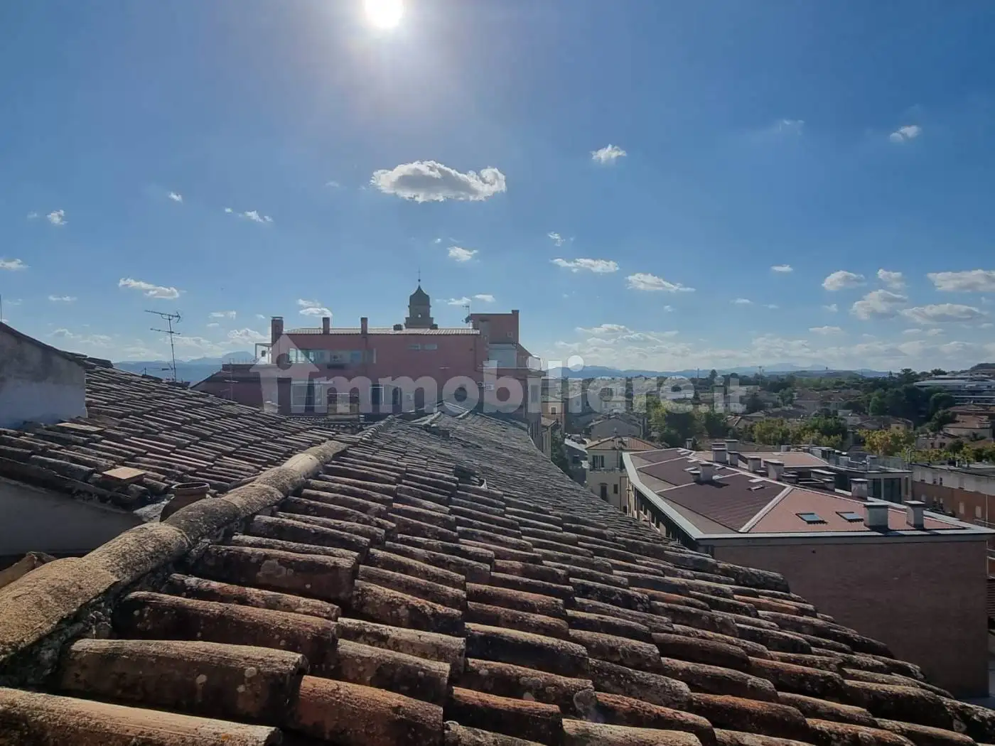 Appartamento in affitto a Jesi