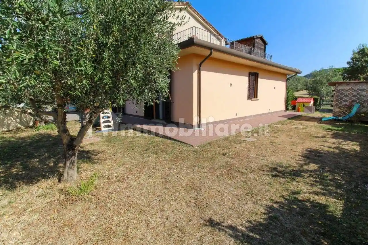 Villa in vendita a Santa Luce