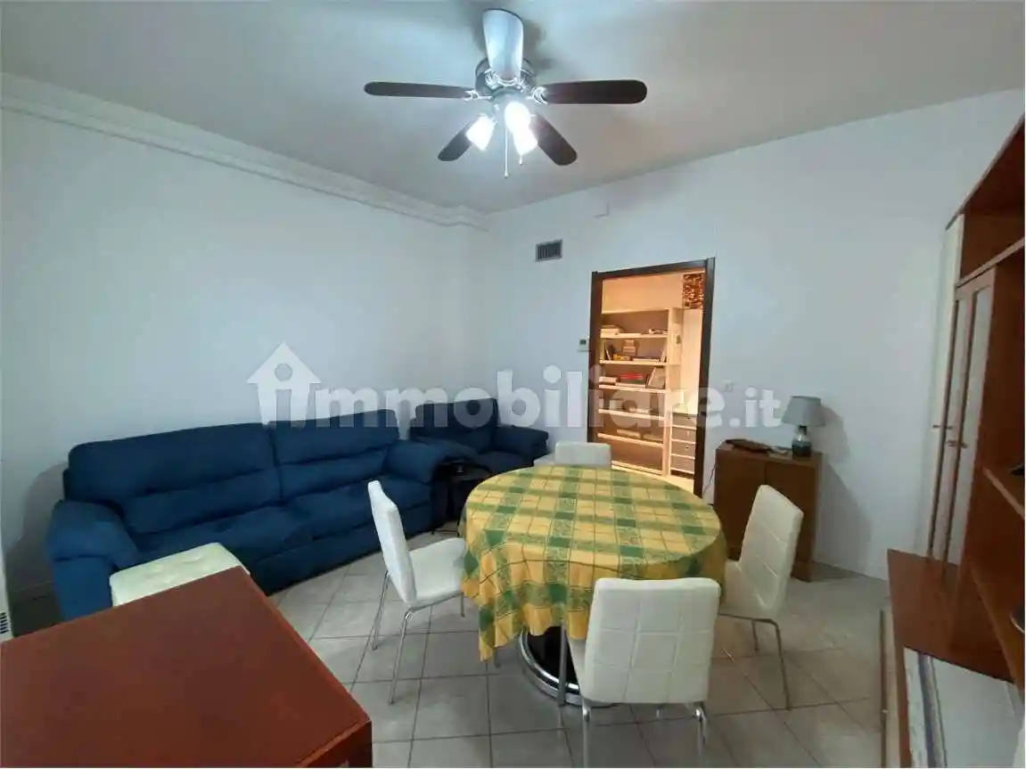 Appartamento in vendita a Piacenza