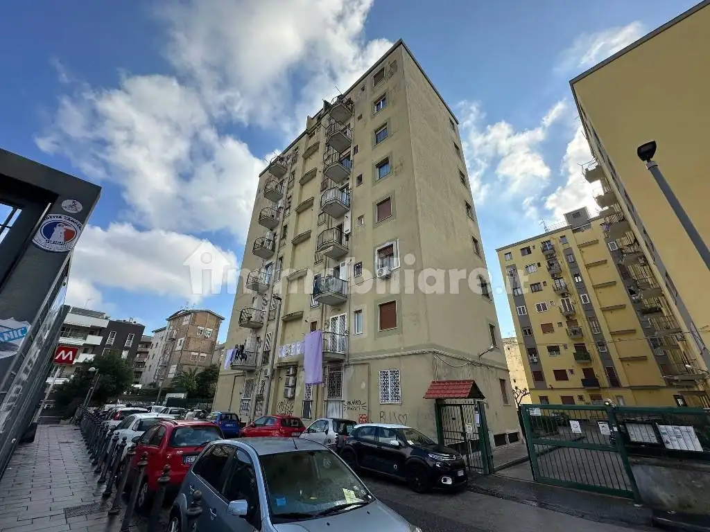 Appartamento in vendita a Napoli