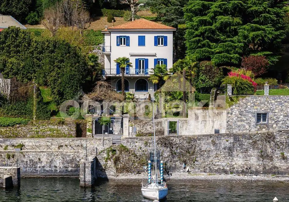 Villa in vendita a Moltrasio