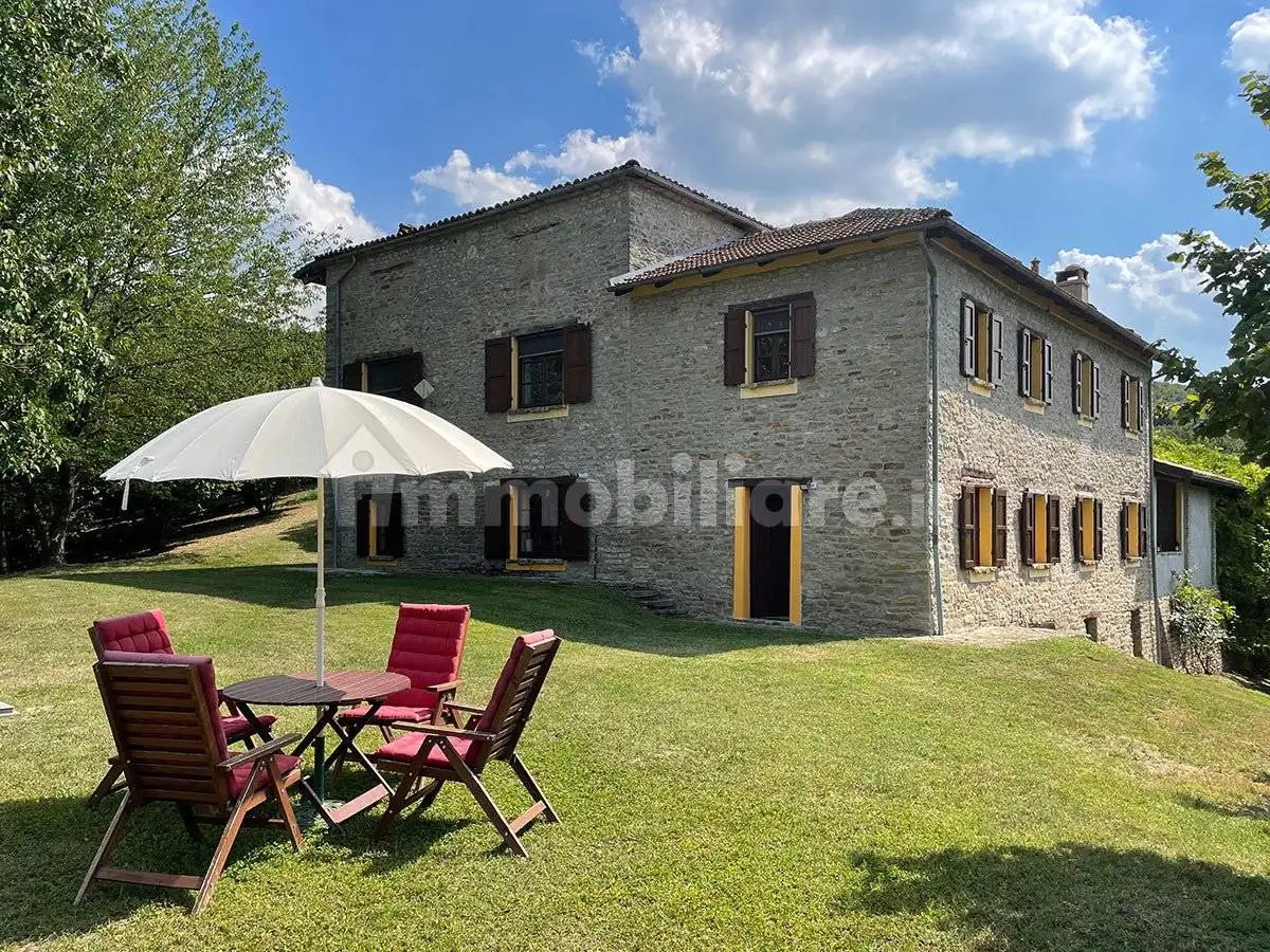 Rustico - Casale in vendita a Castino