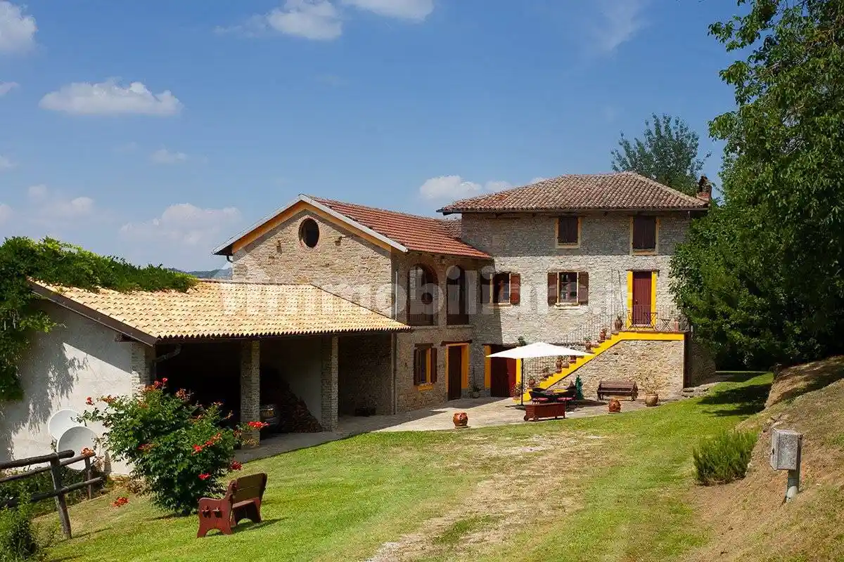 Casale via Nazionale Castino-Cortemilia 30, Castino - foto 4