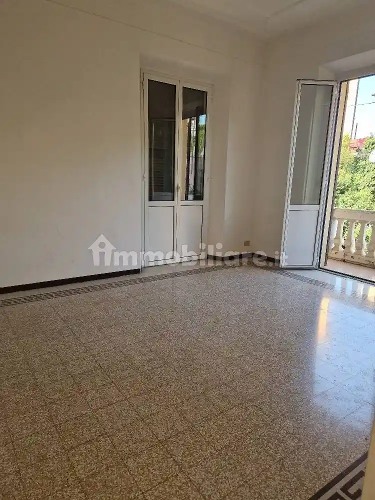 Appartamento in vendita a Imperia