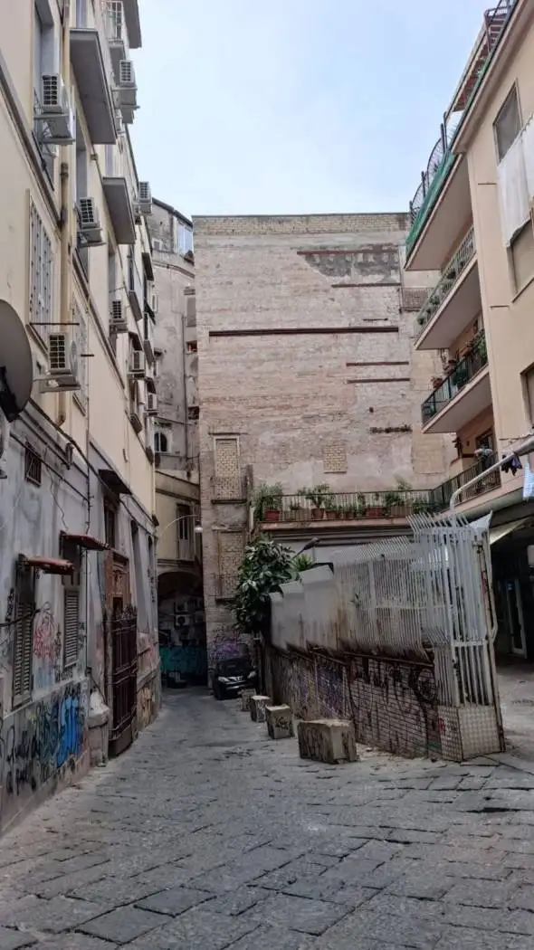 Palazzo - Edificio in vendita a Napoli