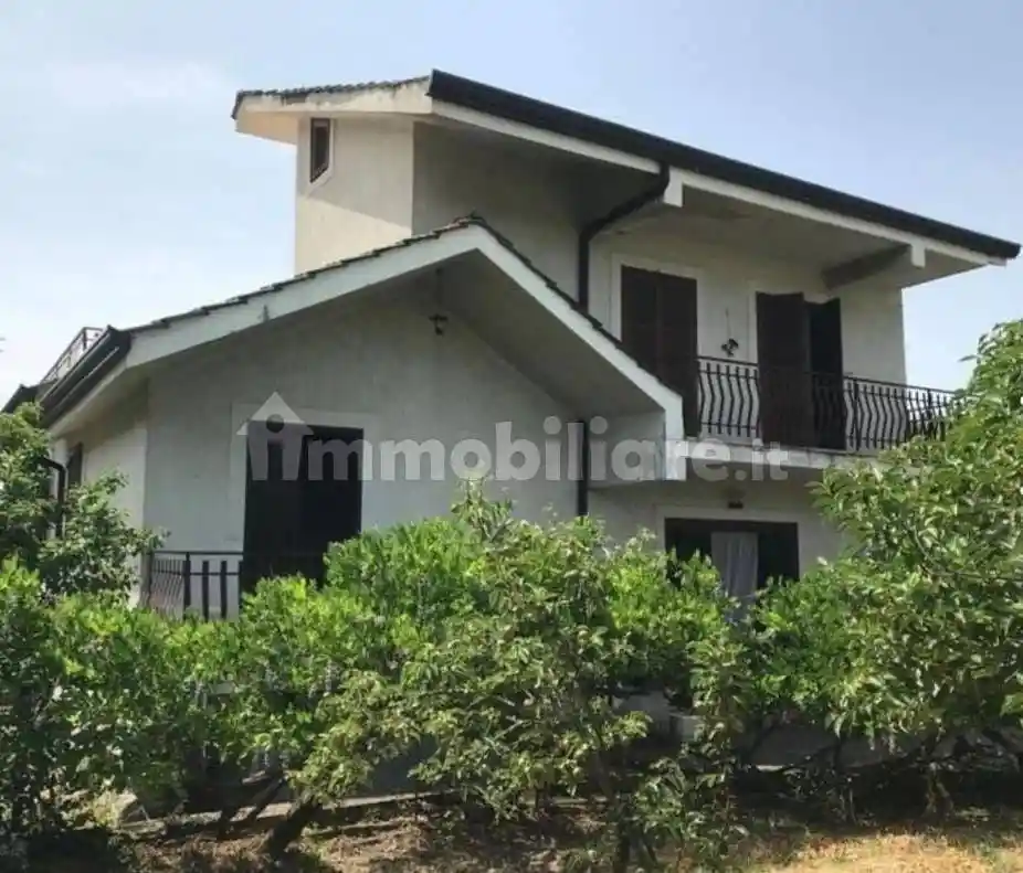 Casa indipendente in vendita a Alatri