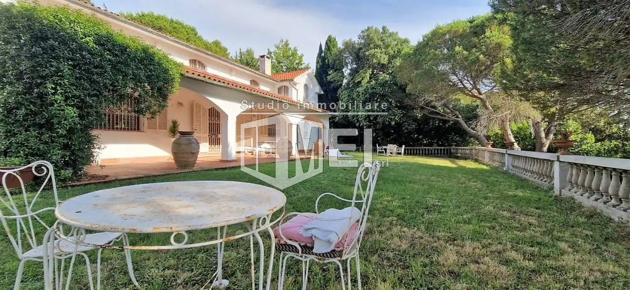 Villa in vendita a Livorno