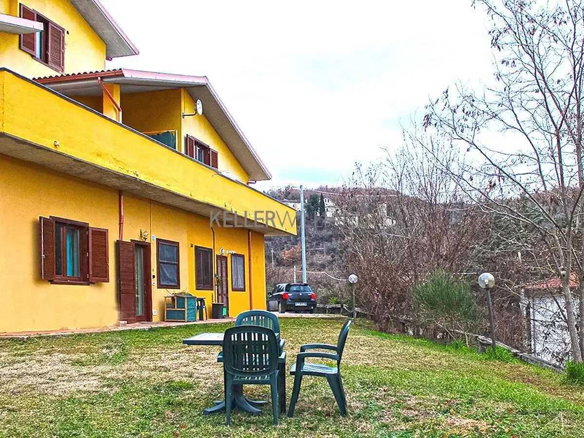 Villa plurifamiliare via delle Vasche, Teora, Barete - foto 4