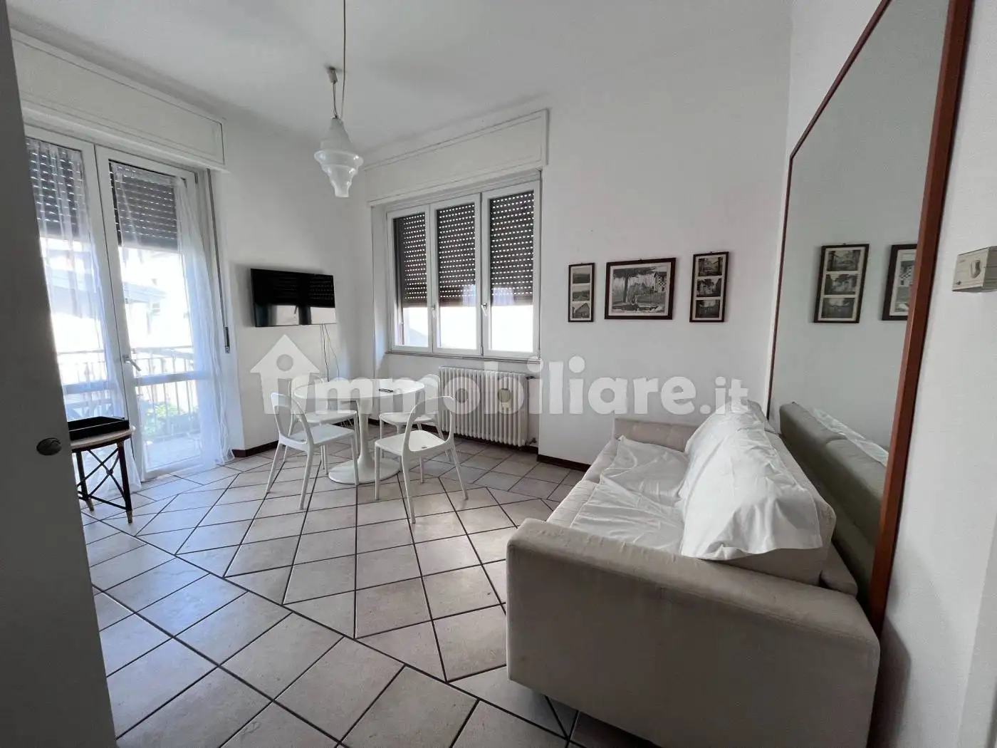 Trilocale via Angelo Cavallotti 6, Centro, Cantù - foto 3