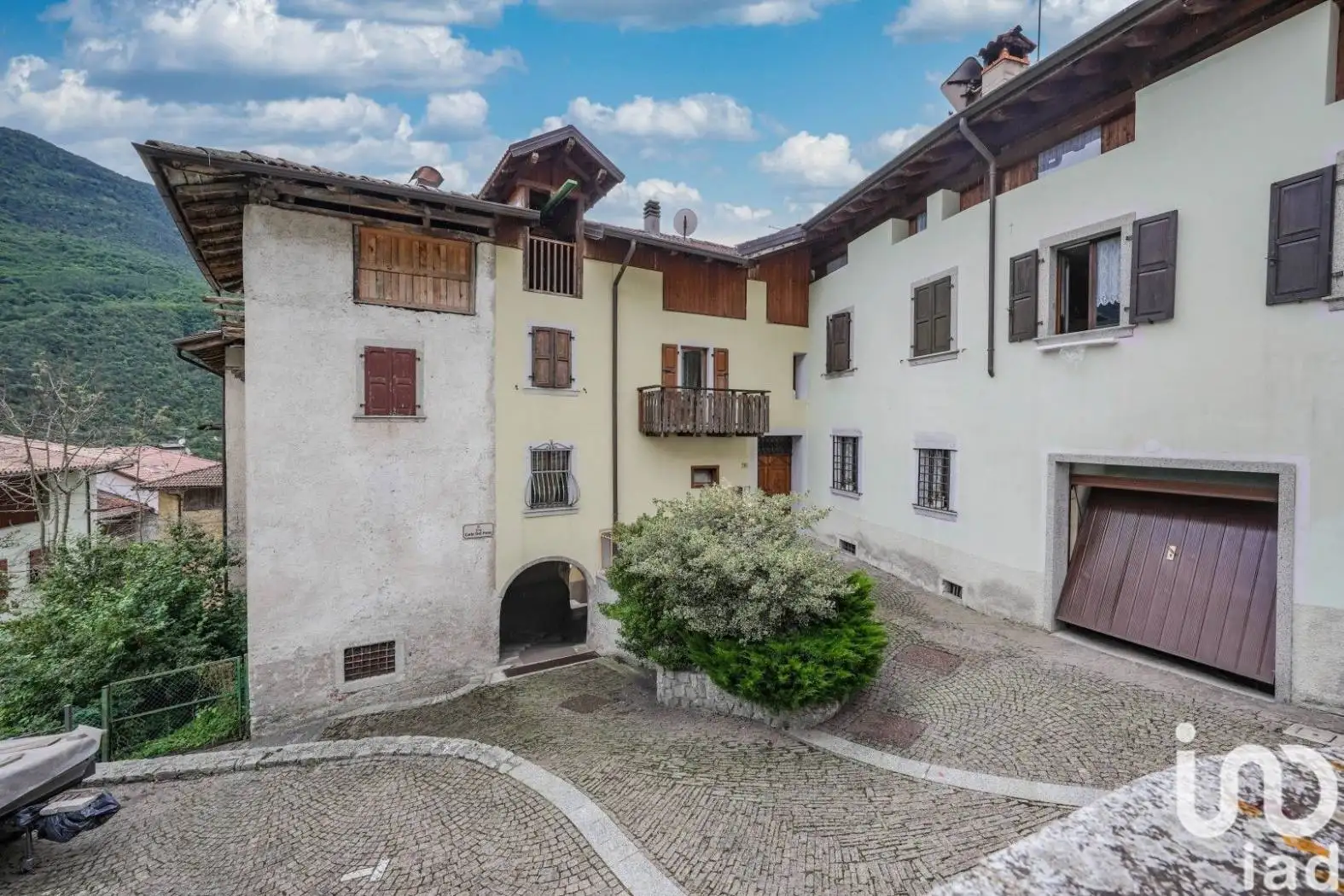 Appartamento via CARLO DEL PRETE 22, Borgo Chiese - foto 3