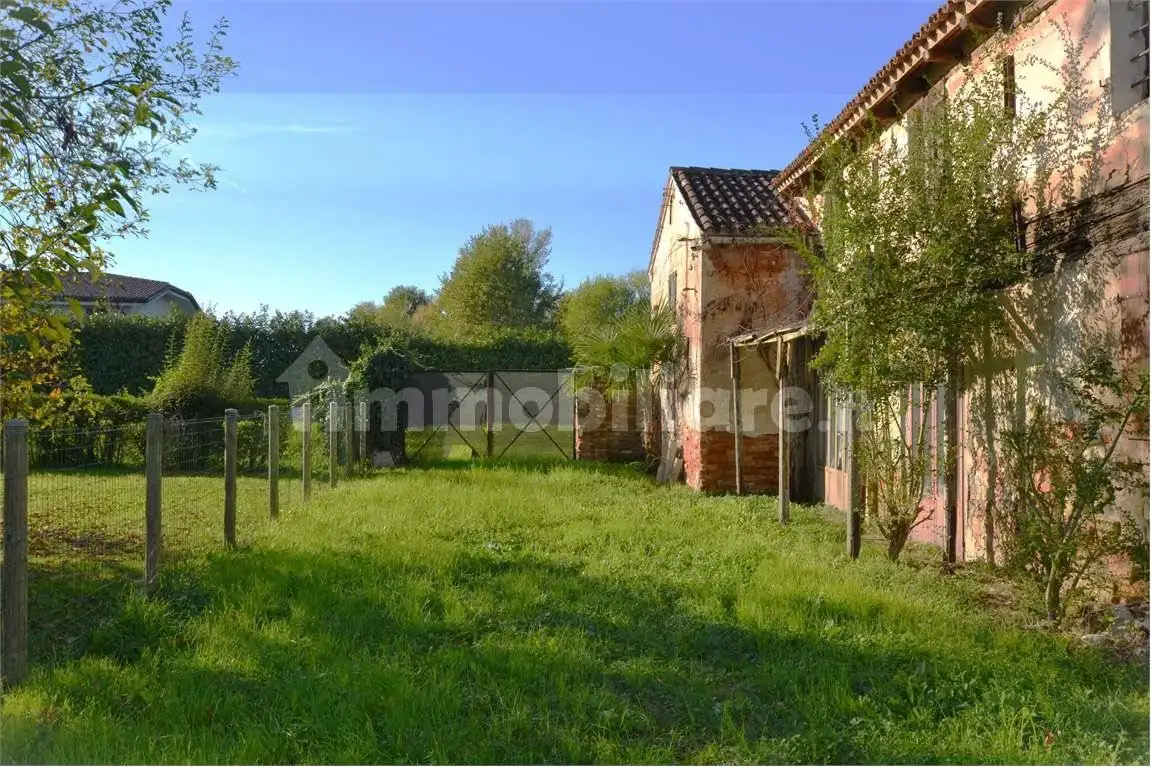 Rustico - Casale in vendita a Casale sul Sile