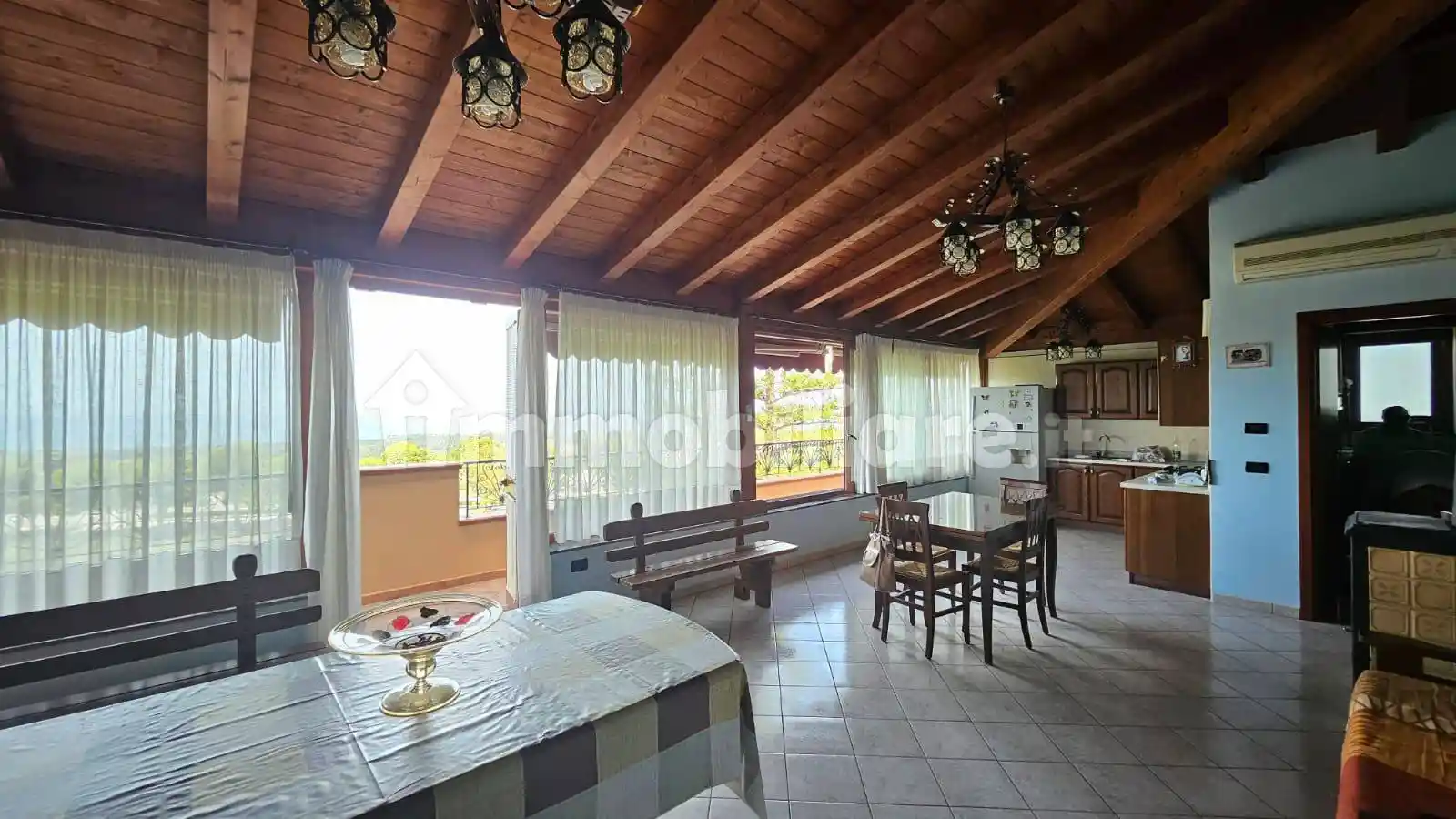 Appartamento in vendita a Capri Leone