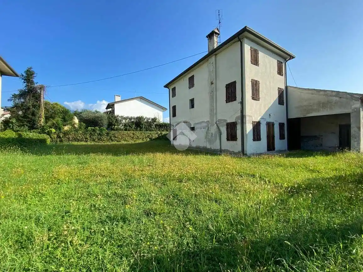 Rustico - Casale in vendita a Mussolente