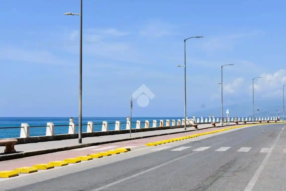 Monolocale Lungomare San Francesco di Paola 54, Centro, Paola - foto 2