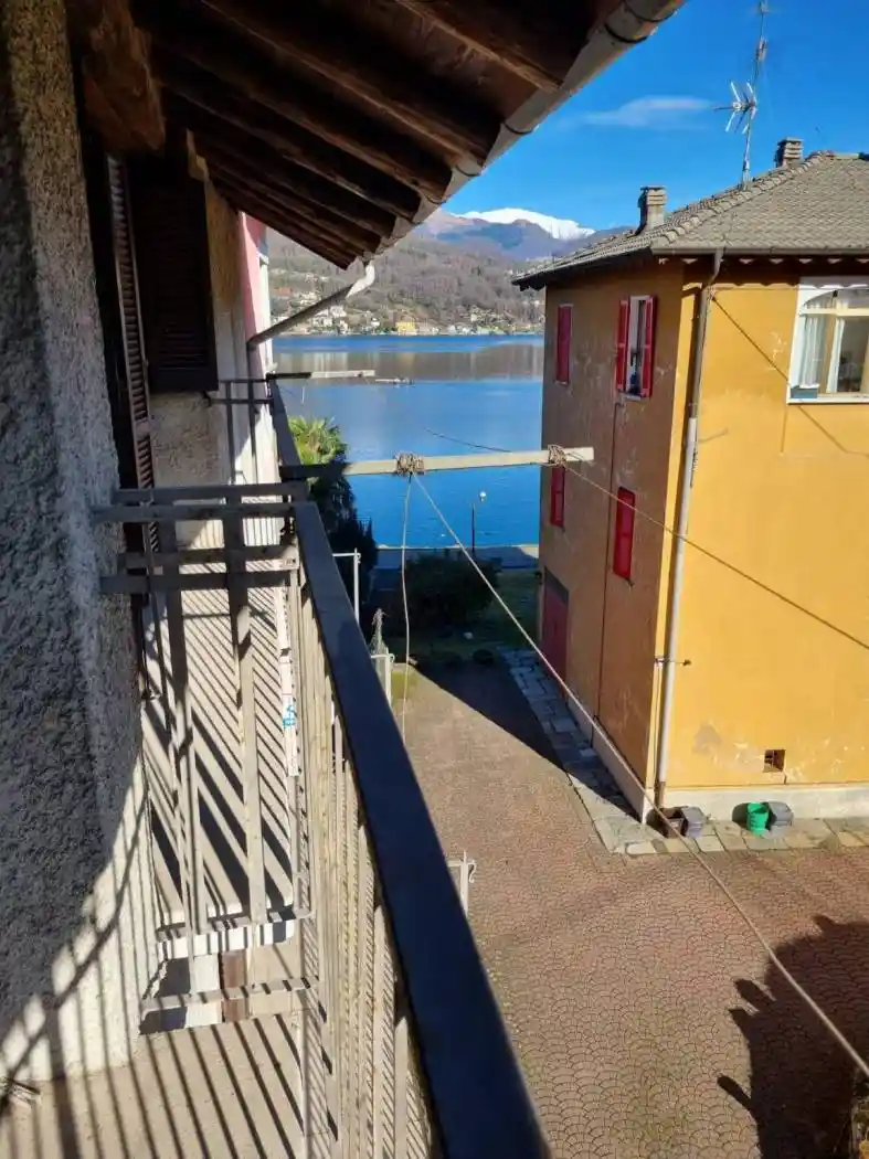 Appartamento in vendita a Lavena Ponte Tresa