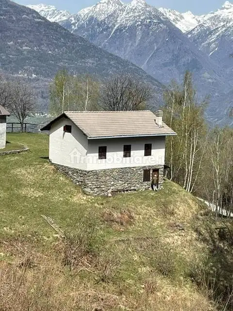 Villa in vendita a Caiolo