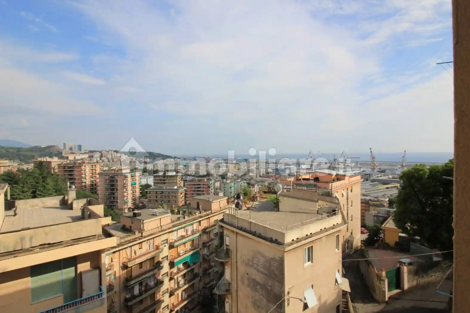 Appartamento in vendita a Genova