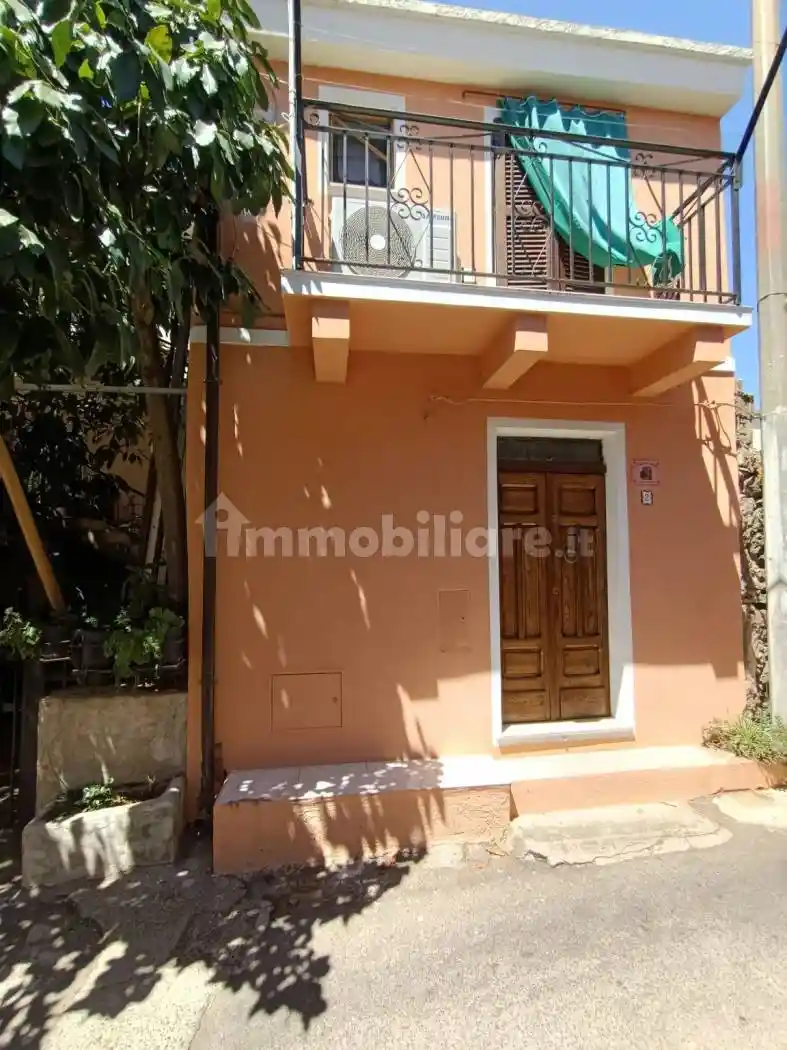 Palazzo - Edificio in vendita a Bonarcado