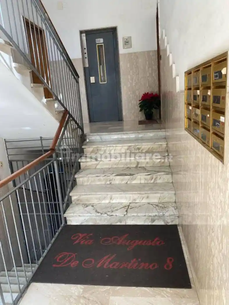 Appartamento in affitto a Napoli