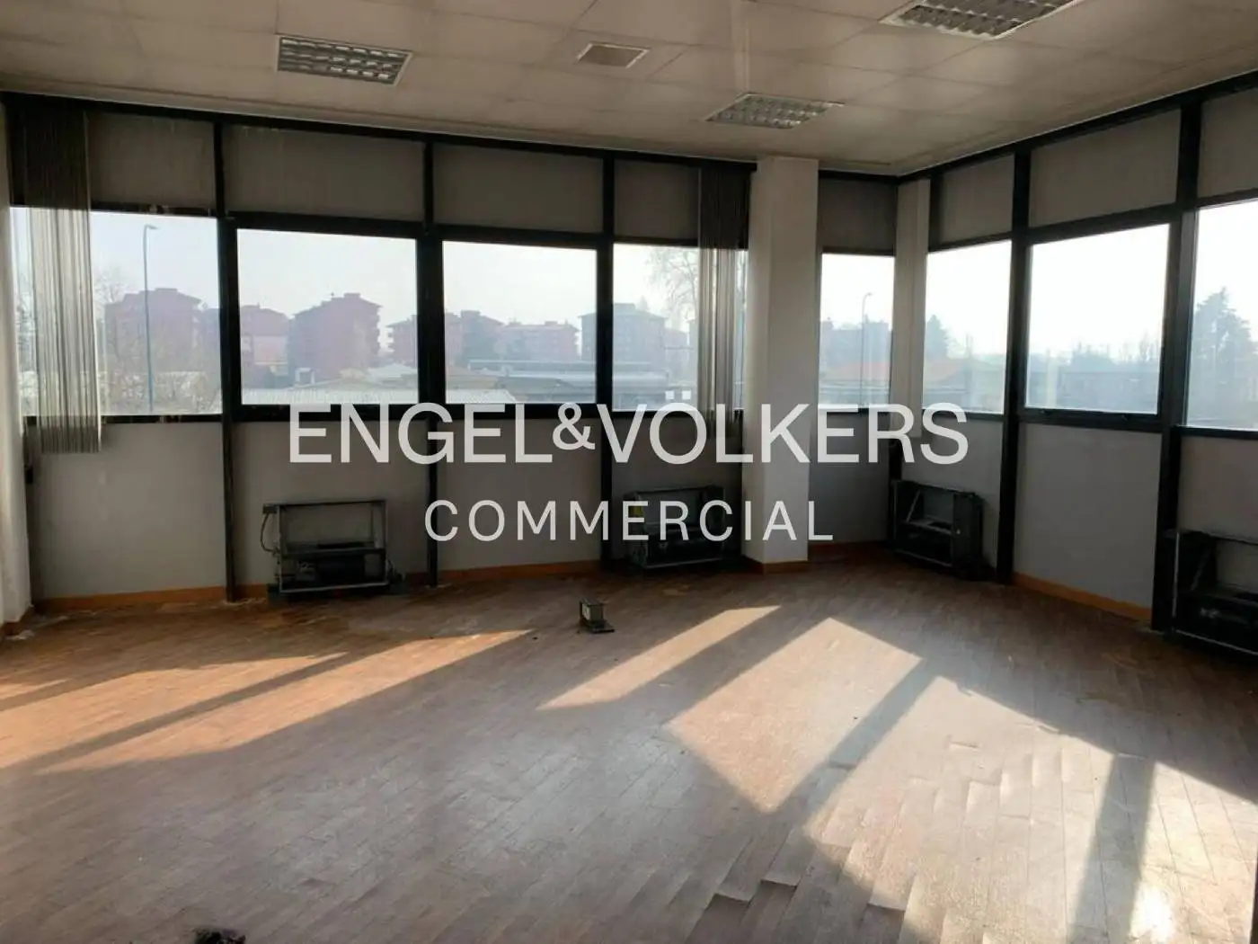 Palazzo - Edificio in Affitto - foto 4