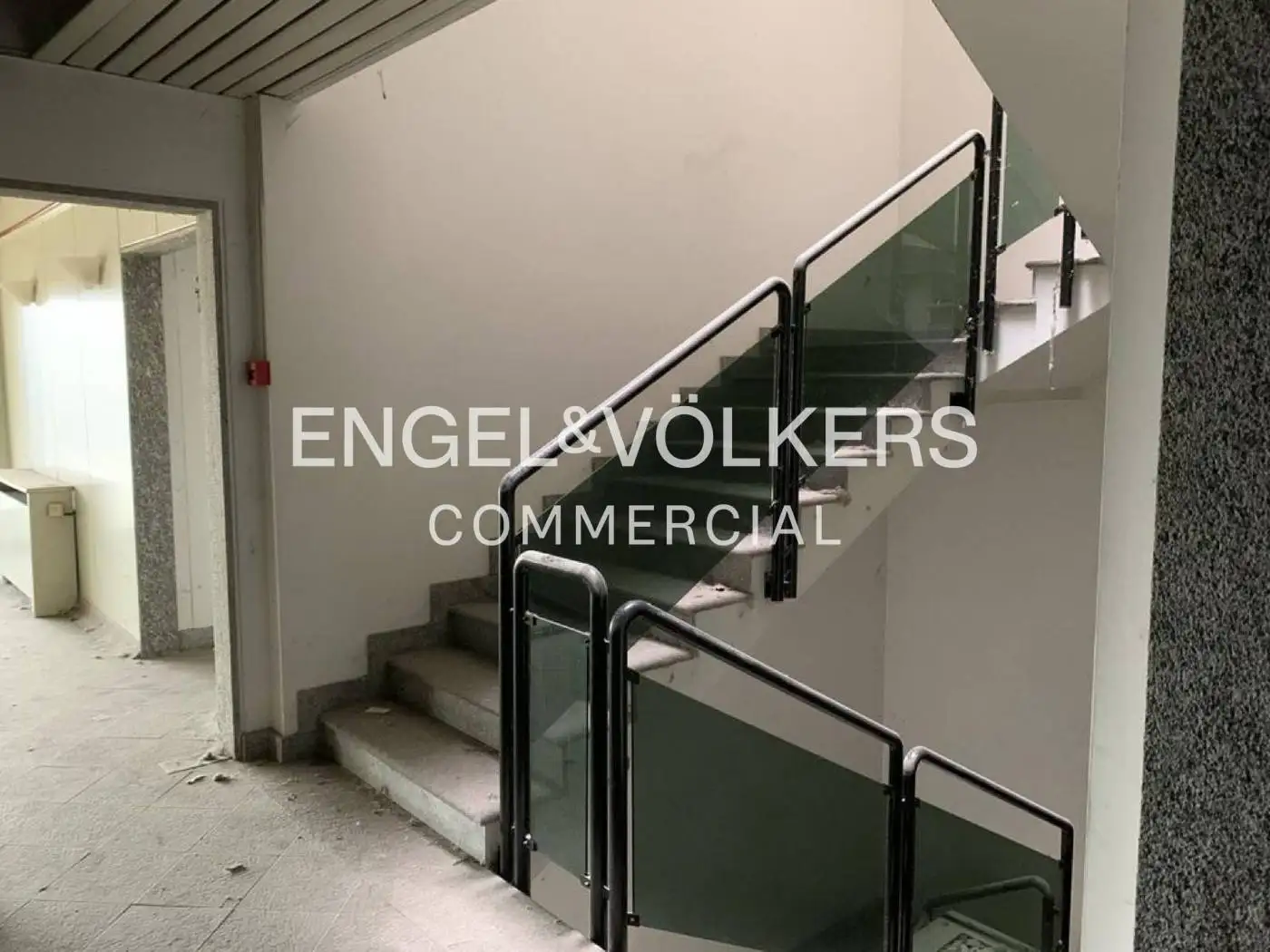 Palazzo - Edificio in Affitto - foto 5