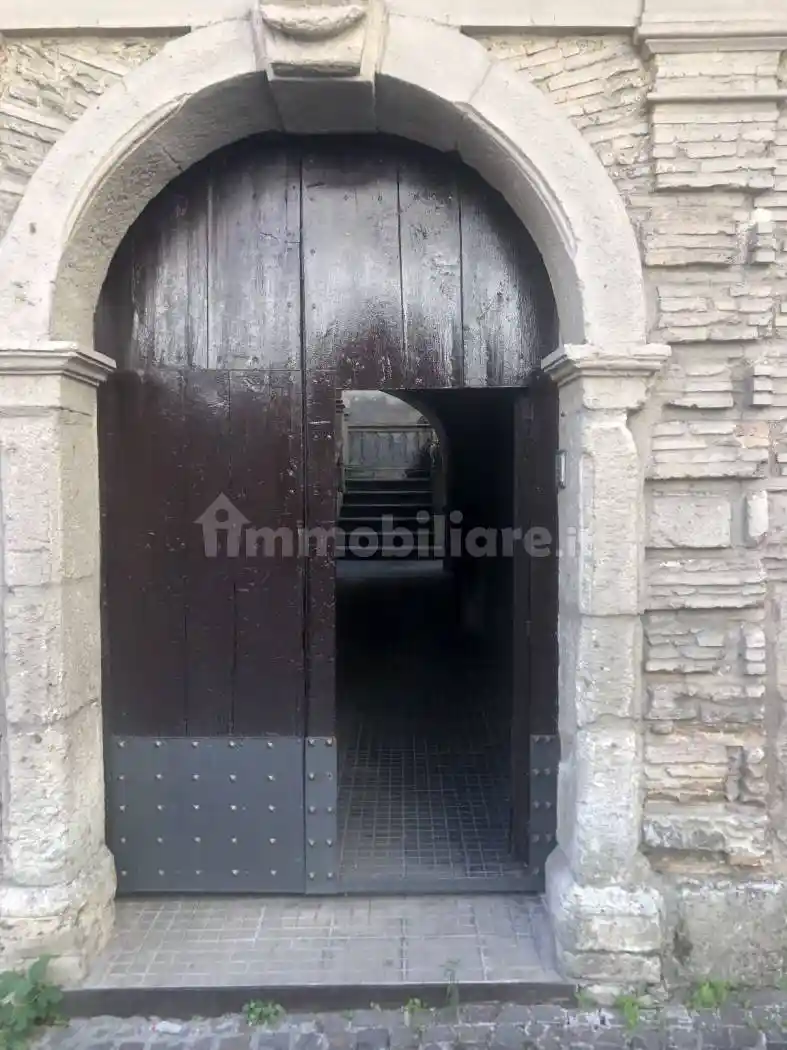 Palazzo - Edificio in vendita a Mesoraca