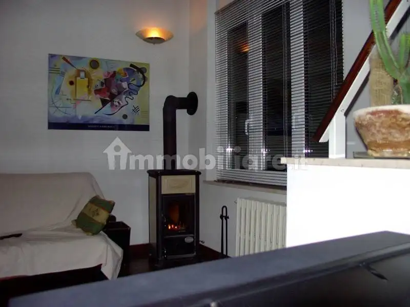 Casa indipendente in vendita a Paderna