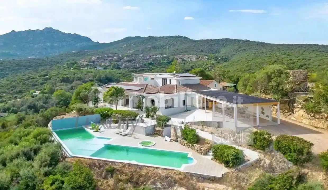 Villa in vendita a Olbia