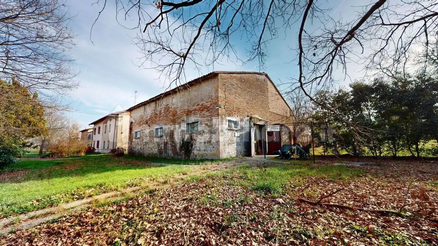 Rustico - Casale in vendita a Montechiarugolo