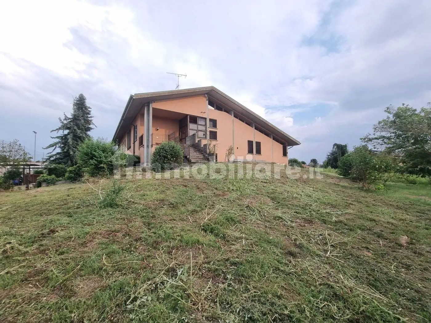 Villa bifamiliare via Don Michele Rua 4, Borgo San Martino - foto 2