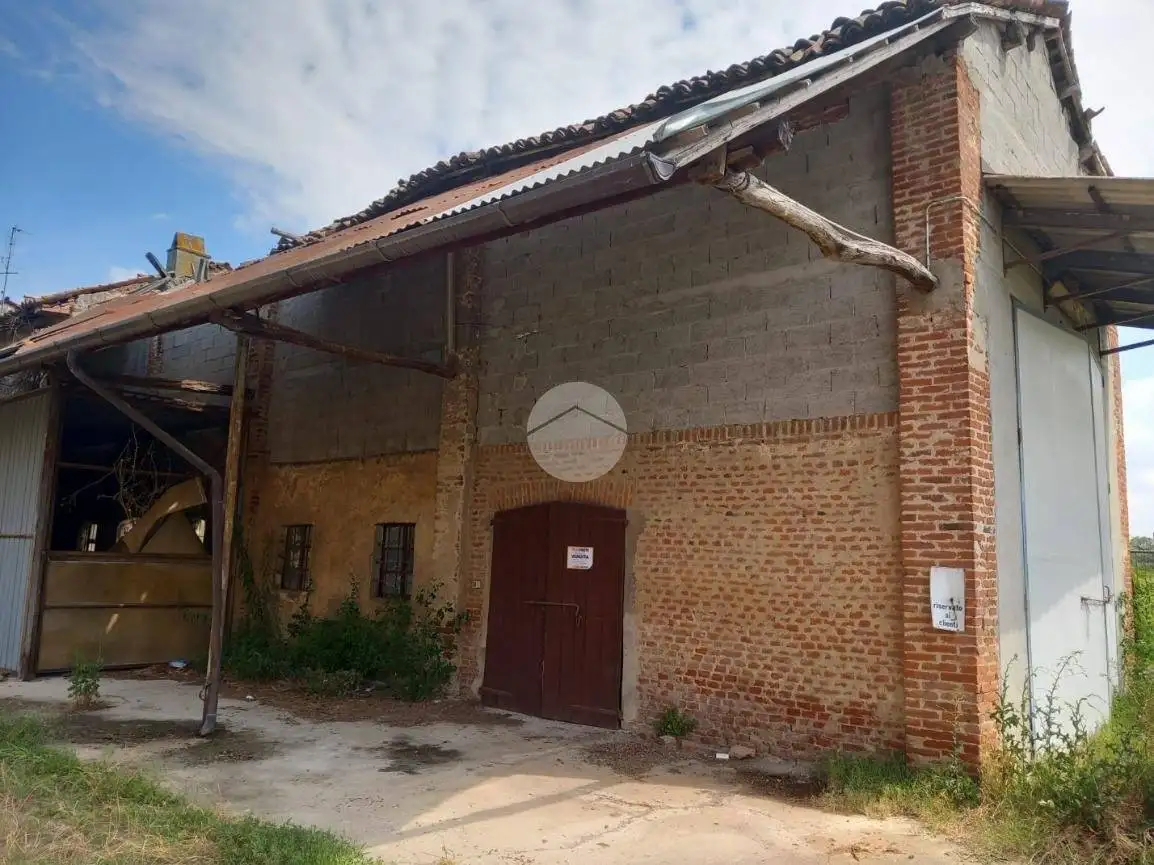 Casa indipendente in vendita a Monticelli Pavese