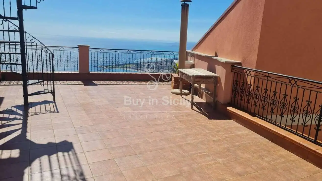 Trilocale via Cannone, Castelmola - foto 3