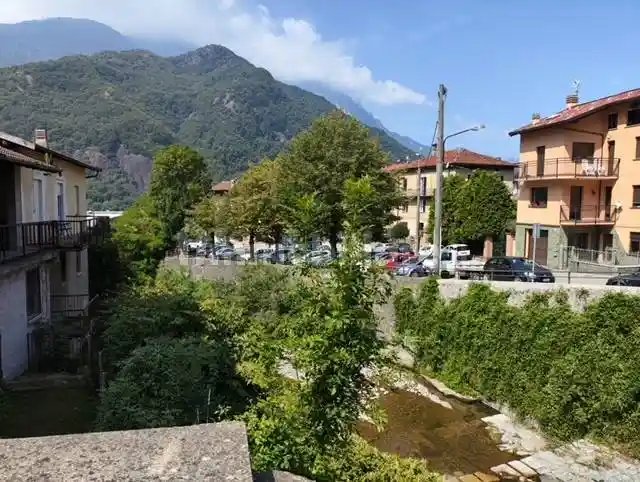 Appartamento in vendita a Introbio