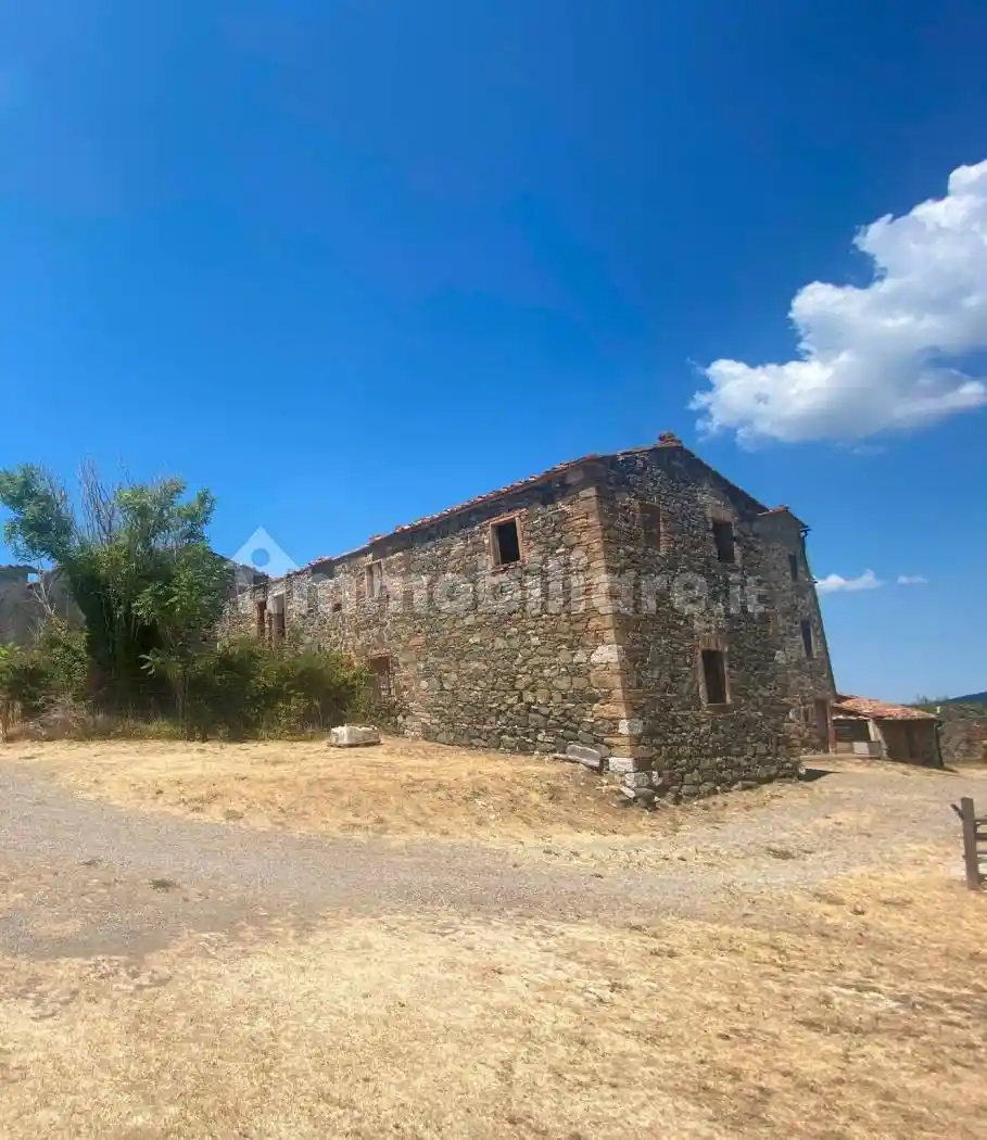 Rustico - Casale in vendita a Casole d'Elsa