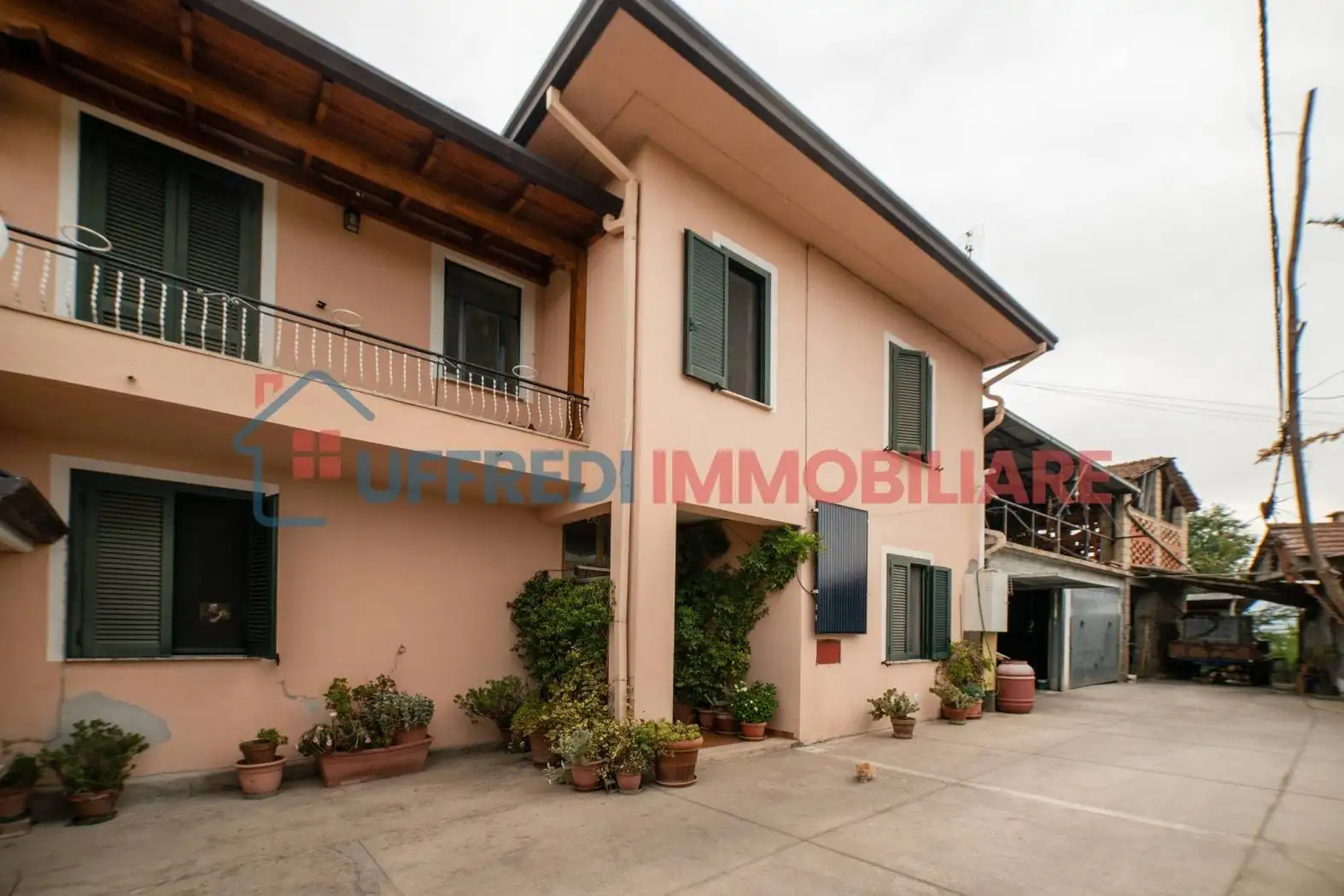 Villa in vendita a Strangolagalli