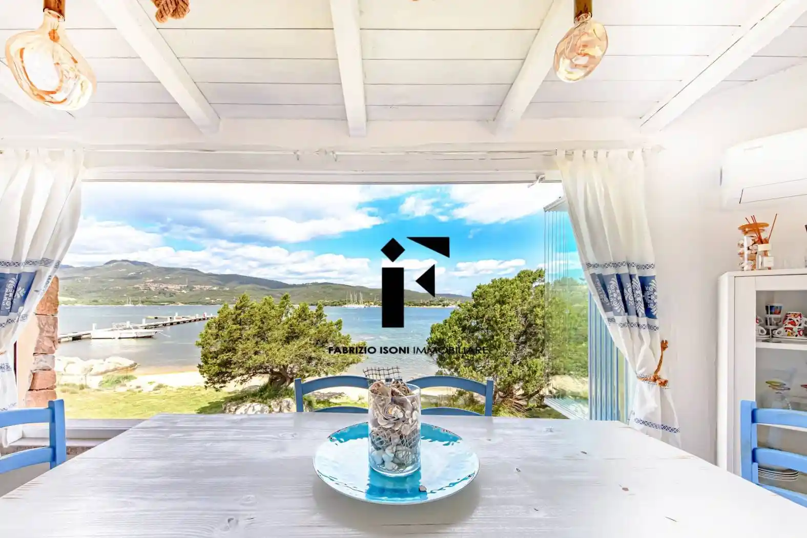 Villa in vendita a Olbia