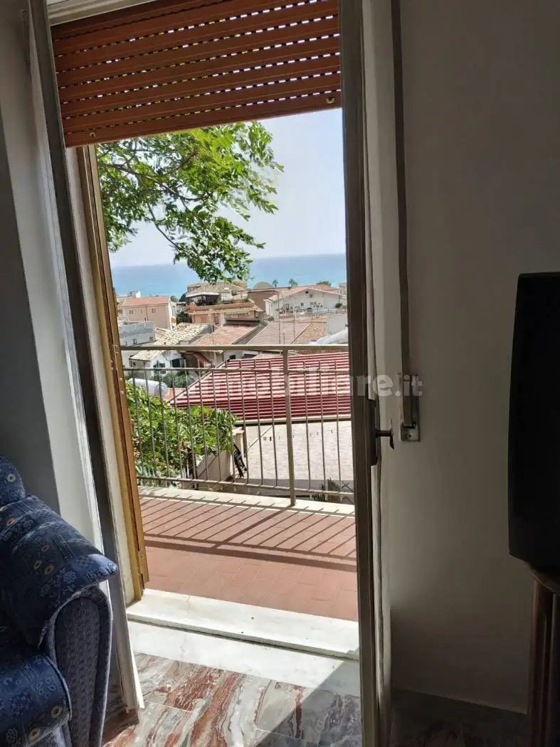 Appartamento in vendita a Roccella Ionica