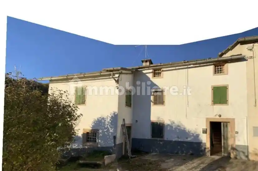 Rustico - Casale in vendita a Erbezzo