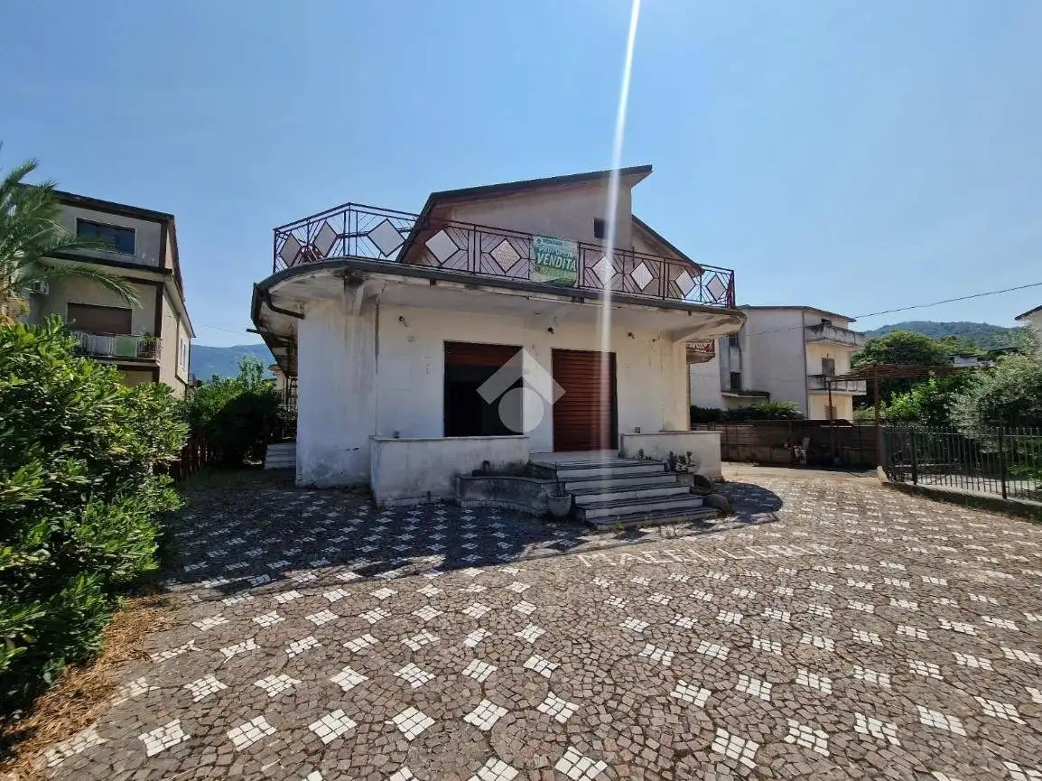 Villa in vendita a Sant'Agata de' Goti