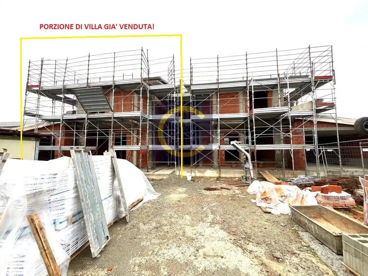 Villa in vendita a Lomazzo