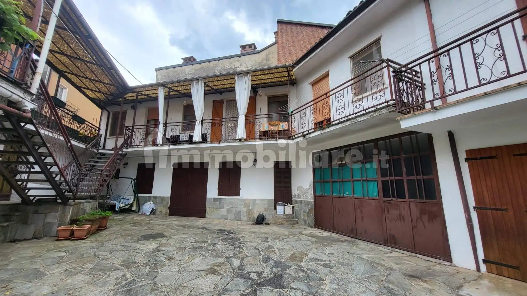 Casa indipendente in vendita a Monteu Roero